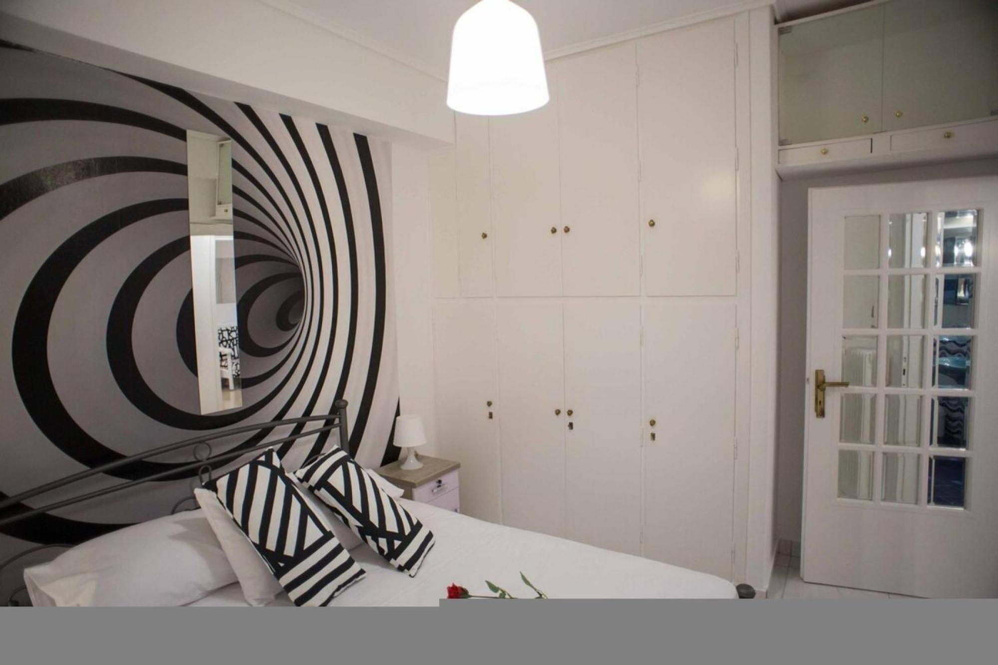 Cozy With Sea View Next To Marina Zeas *
