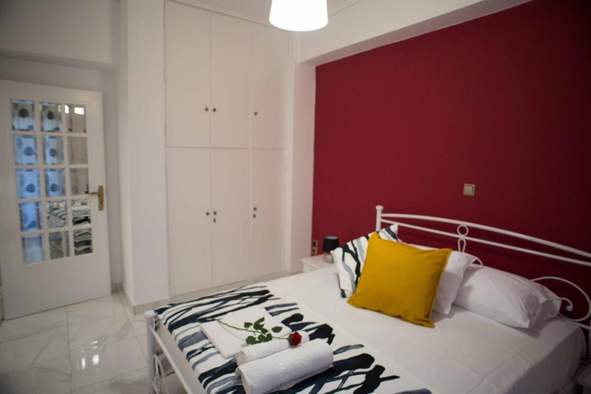 Cozy With Sea View Next To Marina Zeas